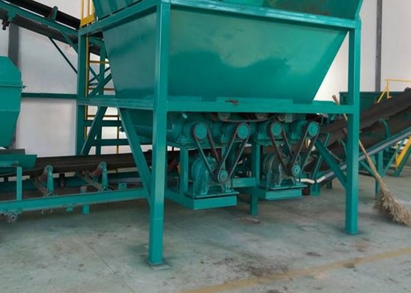 Productielijn voor organische meststoffen van koeienmest Full Auto 10t/H Productielijn voor organische meststoffen