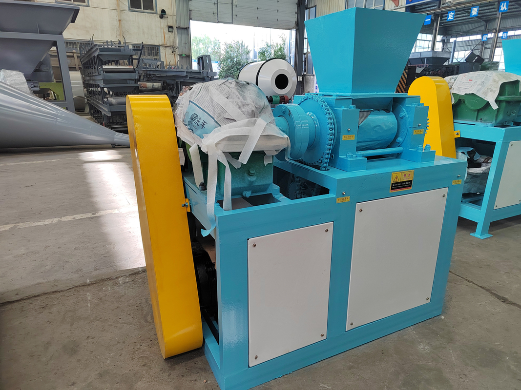 Feeding Size 0.5mm Compound Fertilizer Granulator for Fertilizer and Oval Shape Granules (Granulaten voor meststoffen en ovaalvormige granulaten)